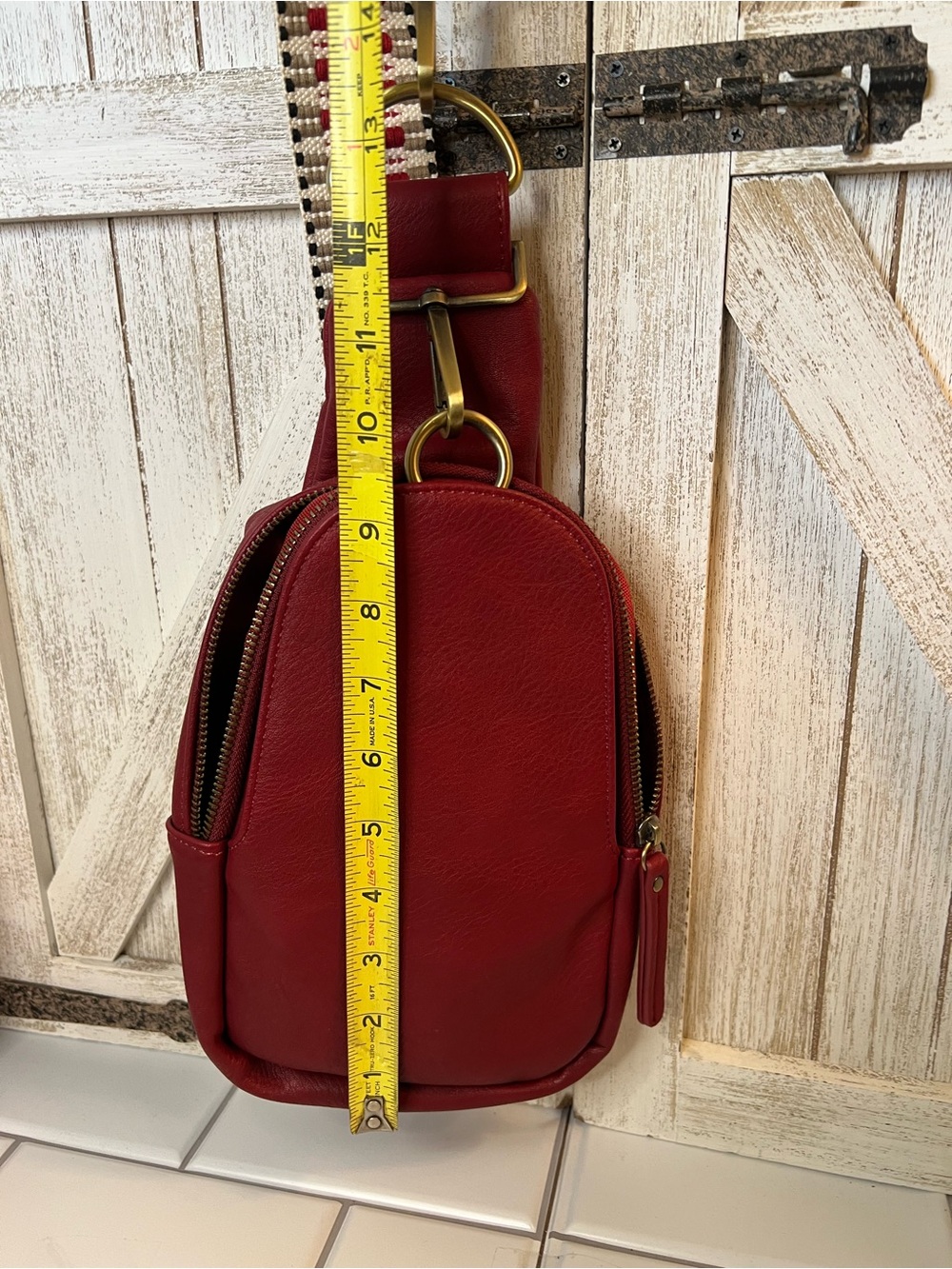 Urban originals Anthropology Red vegan Leather Crossbody Sling Bag – Women - Picture 7 of 7